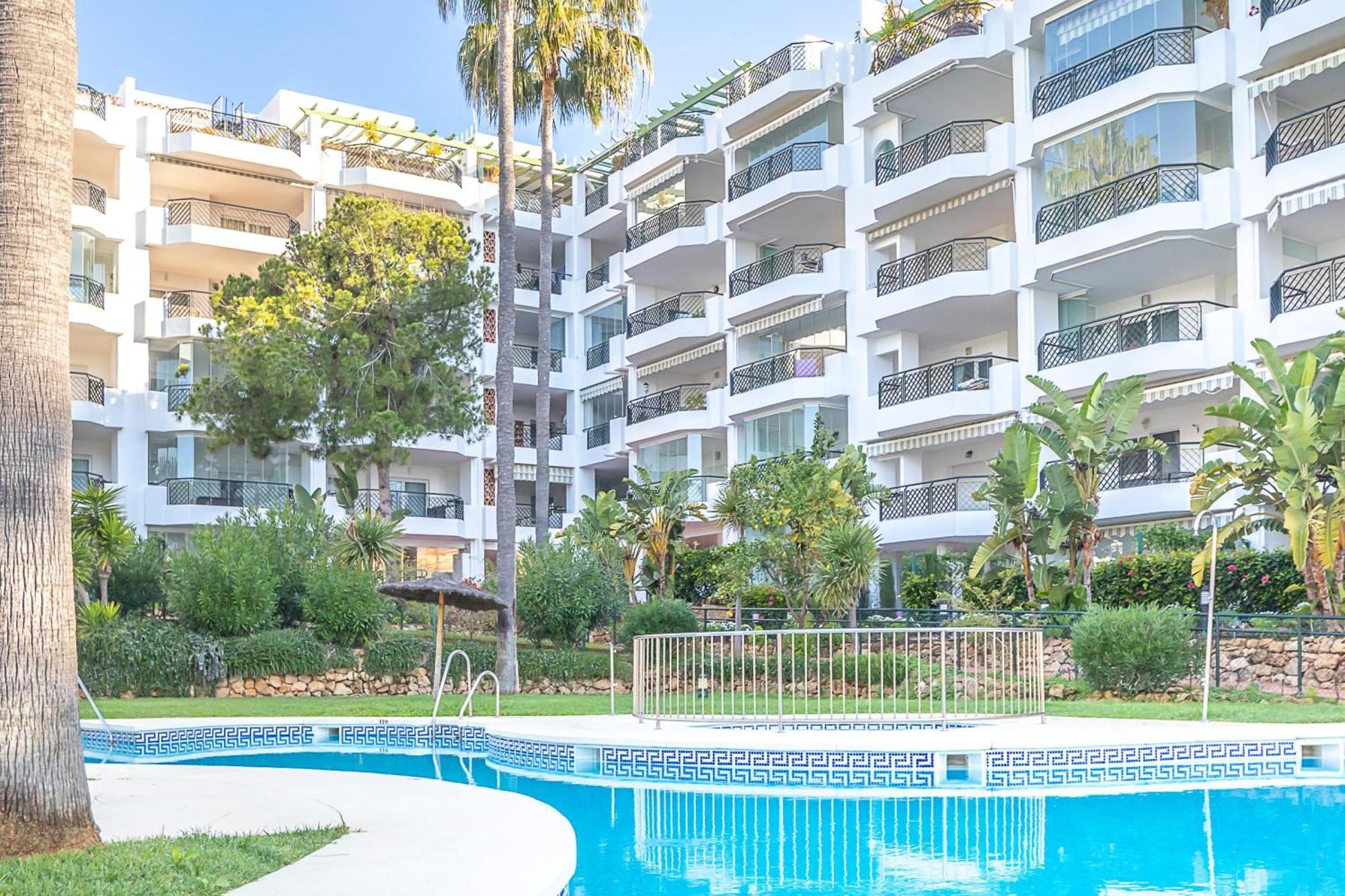 Mi Capricho Beach Front Sea View & Pool - Happy Rentals Sitio de Calahonda 외부 사진